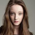 艾瑪·杜蒙特(Emma Dumont) 艾瑪·杜蒙特(Emma Dumont)