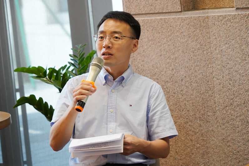 何光宇(新華書店總店黨委副書記、副總經理,全民閱讀工作委員會主任) 何光宇(新華書店總店黨委副書記、副總經理,全民閱讀工作委員會主任)