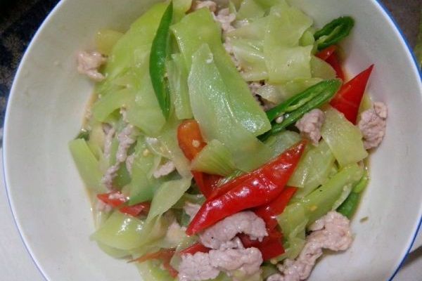 滑肉萵筍 滑肉萵筍