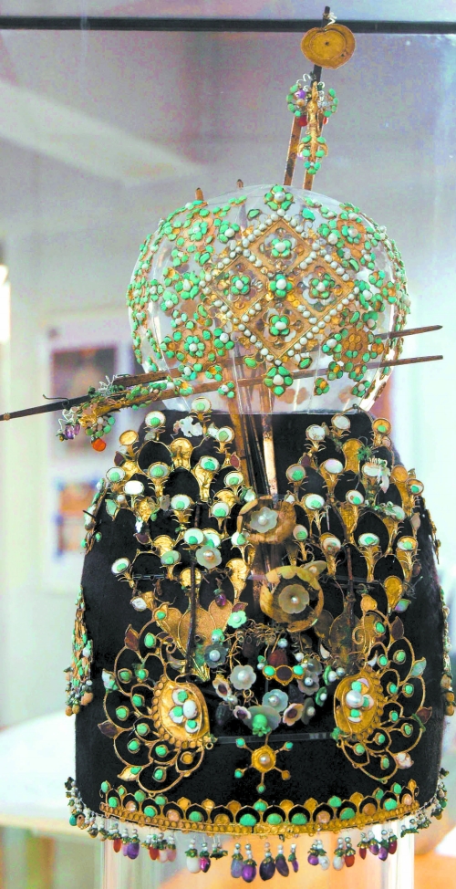 唐代李倕公主墓冠飾