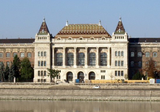 布達佩斯技術與經濟大學