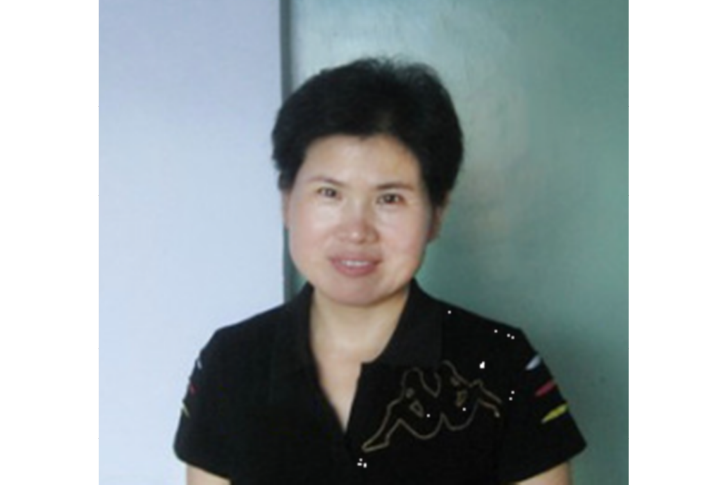 李瑞英(信陽職業技術學院語言與傳媒學院副教授) 李瑞英(信陽職業技術學院語言與傳媒學院副教授)