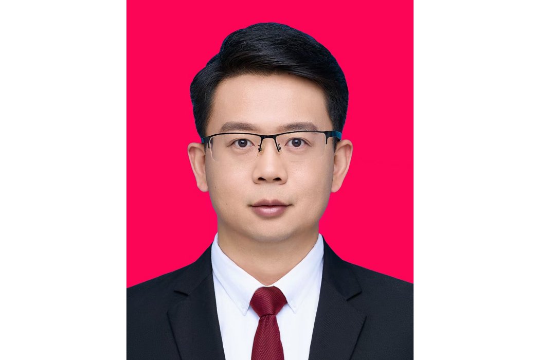 鐘楊(湖南省炎陵縣委常委、縣委辦主任) 鐘楊(湖南省炎陵縣委常委、縣委辦主任)