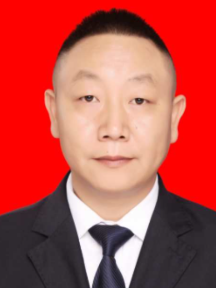 楊小華(重慶市黔江區五里鎮黨委委員、武裝部部長、副鎮長) 楊小華(重慶市黔江區五里鎮黨委委員、武裝部部長、副鎮長)