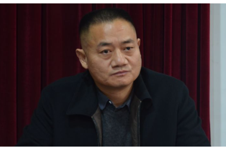 甄建軍(新鄉市公共運輸集團有限責任公司董事長) 甄建軍(新鄉市公共運輸集團有限責任公司董事長)