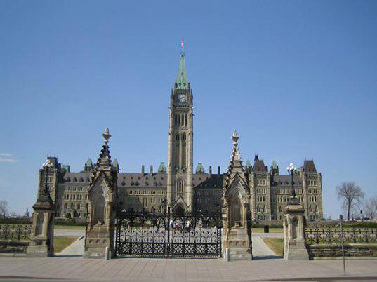 加拿大國會大廈四面鐘