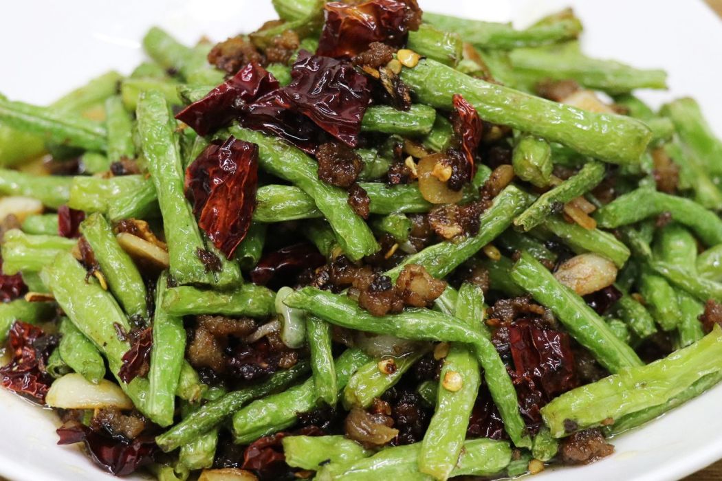 蒜煸豆角 蒜煸豆角