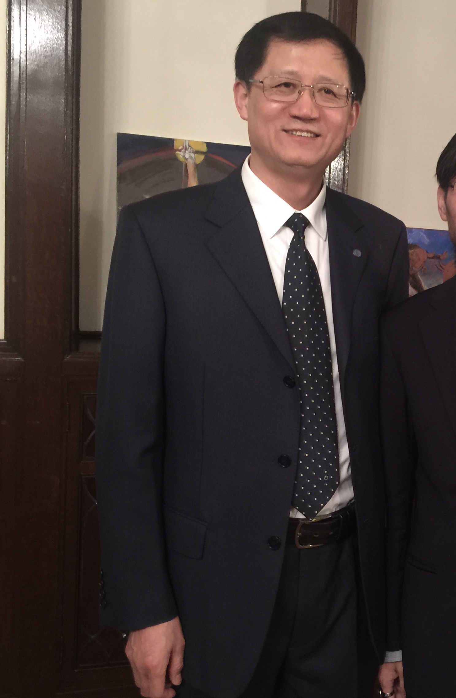 張正明(黑龍江省社會科學界聯合會黨組成員、副主席)