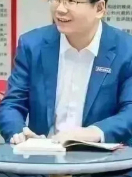 王東旭(黑龍江科技大學輔導員) 王東旭(黑龍江科技大學輔導員)