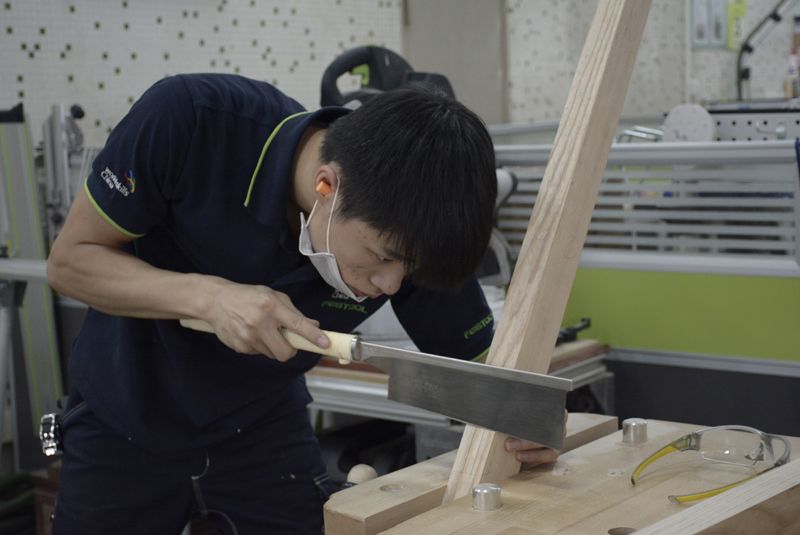 陳澤錕(第44屆世界技能大賽精細木工項目中國選手) 陳澤錕(第44屆世界技能大賽精細木工項目中國選手)