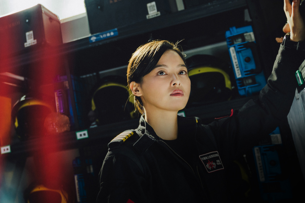 方宇凌(動作劇情電影《緊急救援》中的女主角) 方宇凌(動作劇情電影《緊急救援》中的女主角)