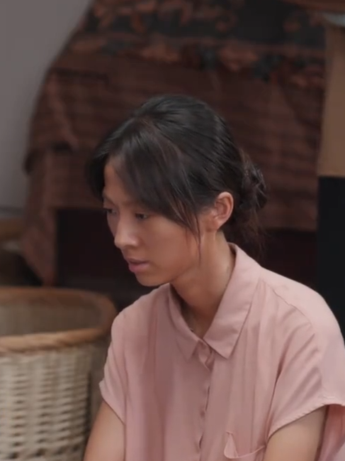 蘇紅梅(法治題材劇《法官的榮耀》中的角色) 蘇紅梅(法治題材劇《法官的榮耀》中的角色)