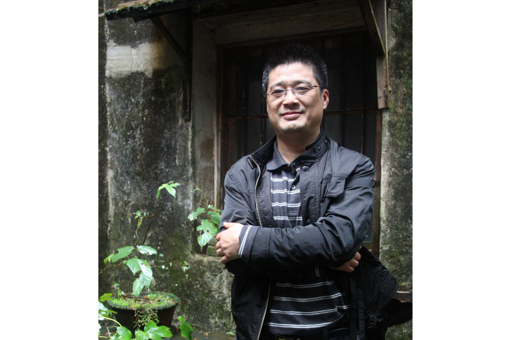 高鵬(內蒙古藝術學院副院長) 高鵬(內蒙古藝術學院副院長)