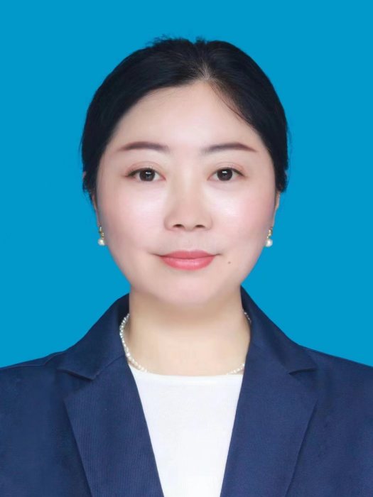 王艷(四川省都江堰市教育局黨組成員、副局長) 王艷(四川省都江堰市教育局黨組成員、副局長)