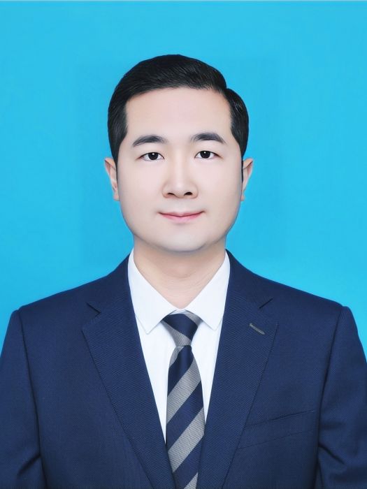 李易正(李帥(北京市東城區教育培訓商會副會長、北大博雅高級智庫專家)) 李易正(李帥(北京市東城區教育培訓商會副會長、北大博雅高級智庫專家))