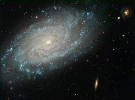 星系NGC3370