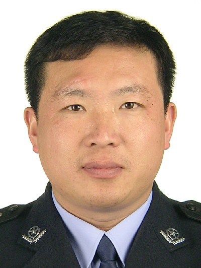 王玉峰(山東省濟南市公安局萊蕪區分局正處級領導幹部) 王玉峰(山東省濟南市公安局萊蕪區分局正處級領導幹部)