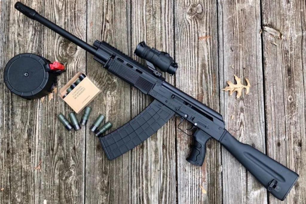 Saiga-12(Saiga-12霰彈槍) Saiga-12(Saiga-12霰彈槍)