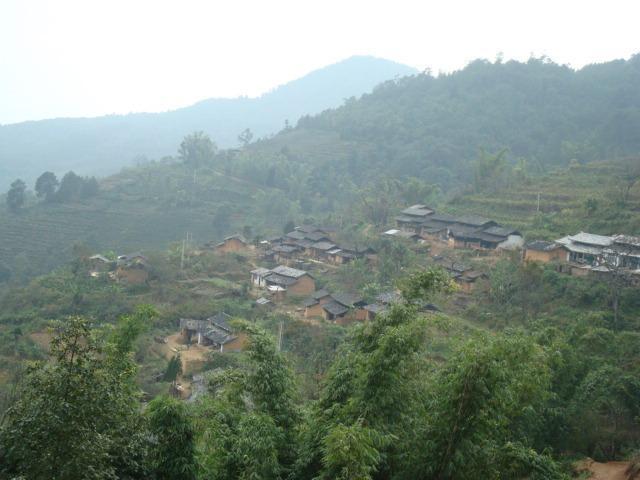 迤麻栗村 迤麻栗村