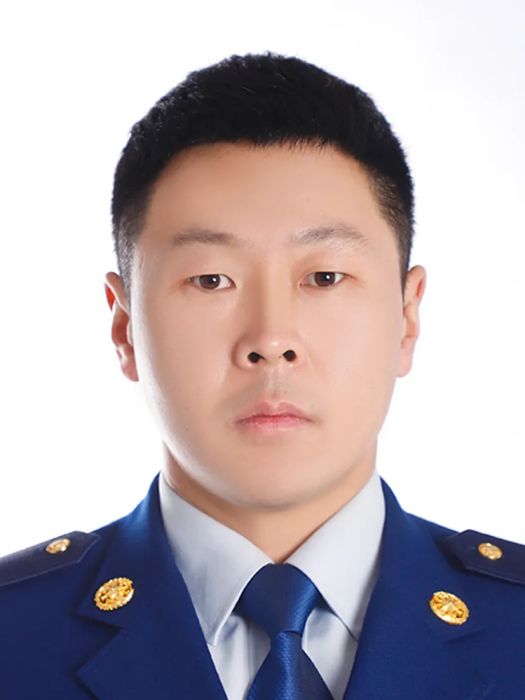 巴特爾(中共二十大代表,內蒙古自治區呼和浩特市玉泉區南二環路消防救援站站長) 巴特爾(中共二十大代表,內蒙古自治區呼和浩特市玉泉區南二環路消防救援站站長)