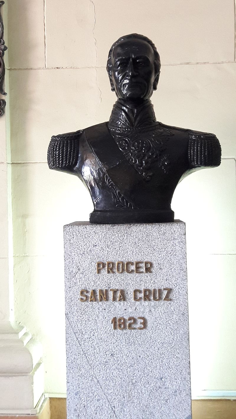 聖克魯斯將軍的塑像（位於秘魯利馬）