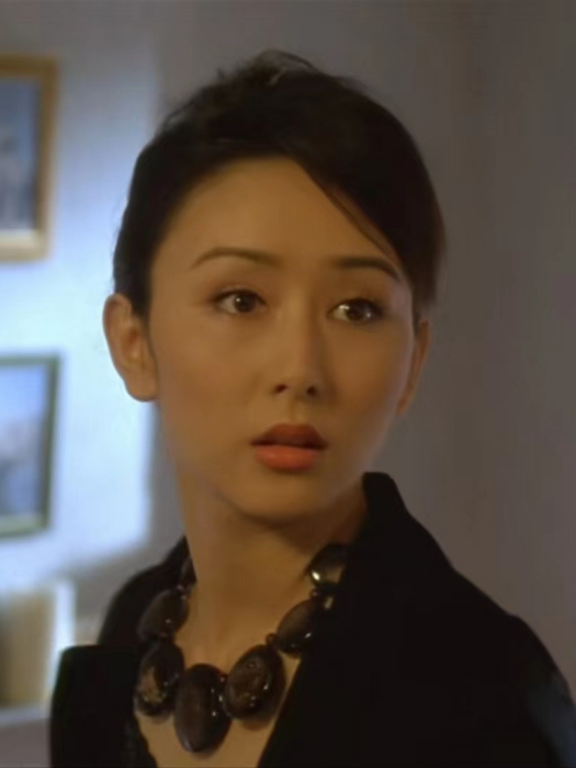 趙潔(喜劇片《千杯不醉》中的角色) 趙潔(喜劇片《千杯不醉》中的角色)