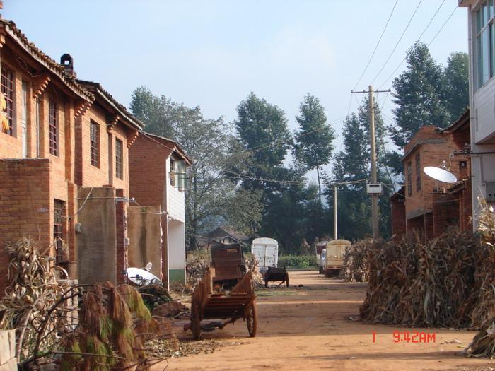 小村子村(雲南曲靖市宣威市務德鎮下轄村) 小村子村(雲南曲靖市宣威市務德鎮下轄村)