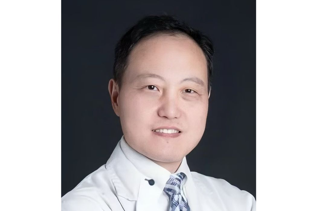 李黎(復旦大學附屬華東醫院血管外科主任醫師) 李黎(復旦大學附屬華東醫院血管外科主任醫師)