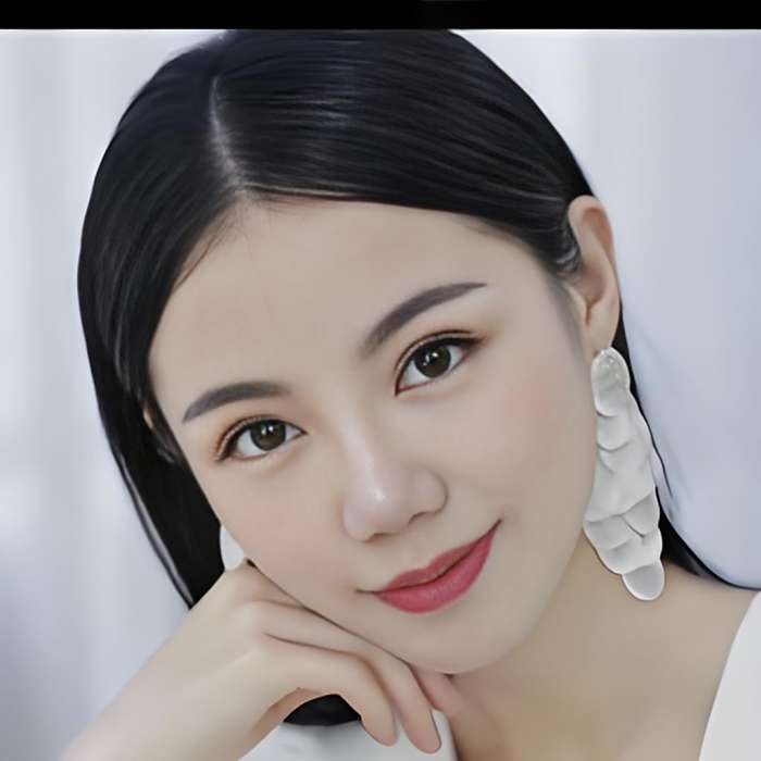 張詩詩. 張詩詩.