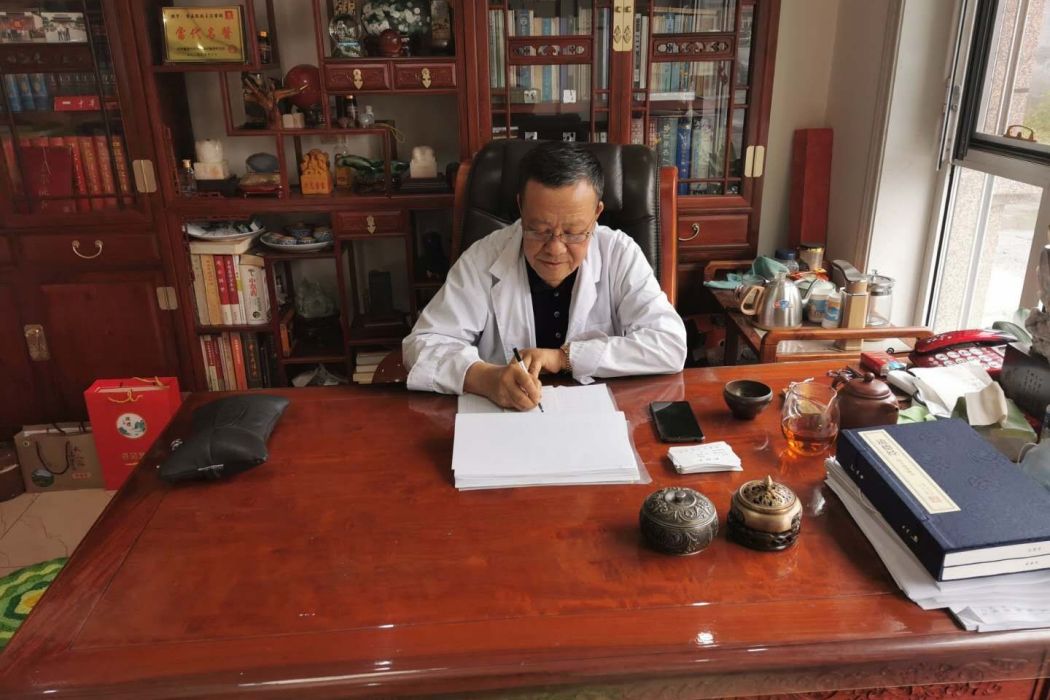 李春凱(中華名醫協會會員兼理事)