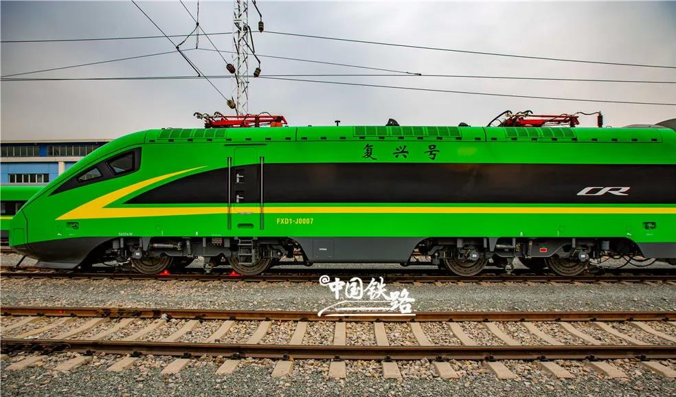 綠巨人(新一代普速列車)