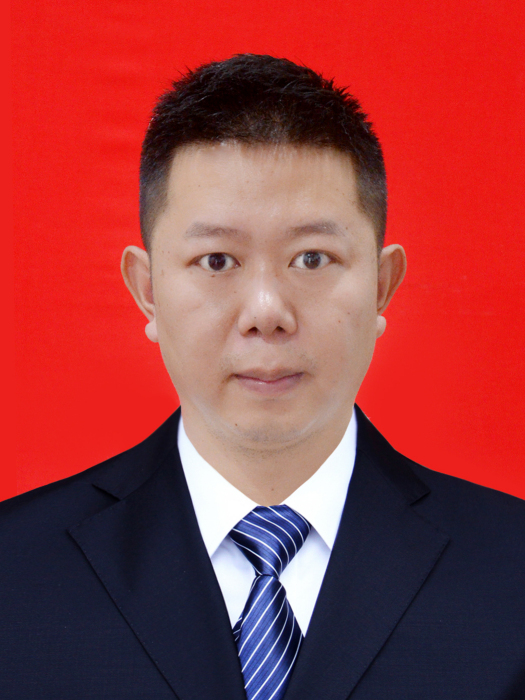 陳望(四川省眉山市洪雅縣柳江古鎮景區管委會副主任) 陳望(四川省眉山市洪雅縣柳江古鎮景區管委會副主任)