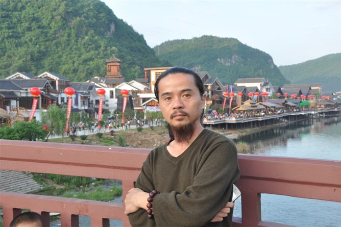 熊風(張家界美協雕塑藝委會主任) 熊風(張家界美協雕塑藝委會主任)