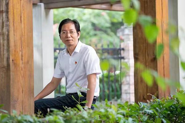 董彬(福建省福州第二十五中學副校長) 董彬(福建省福州第二十五中學副校長)