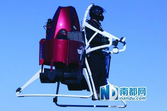 馬丁飛行噴射包(MartinJetpack) 馬丁飛行噴射包(MartinJetpack)
