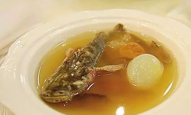 四鰓鱸魚湯