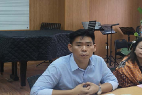 王子彧(校團委副書記、音樂學院黨委副書記兼副院長) 王子彧(校團委副書記、音樂學院黨委副書記兼副院長)