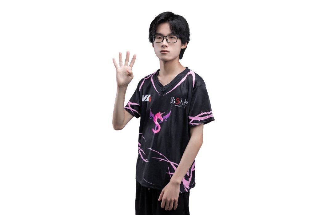 楊樂(低保(中國第五人格項目電子競技選手)) 楊樂(低保(中國第五人格項目電子競技選手))