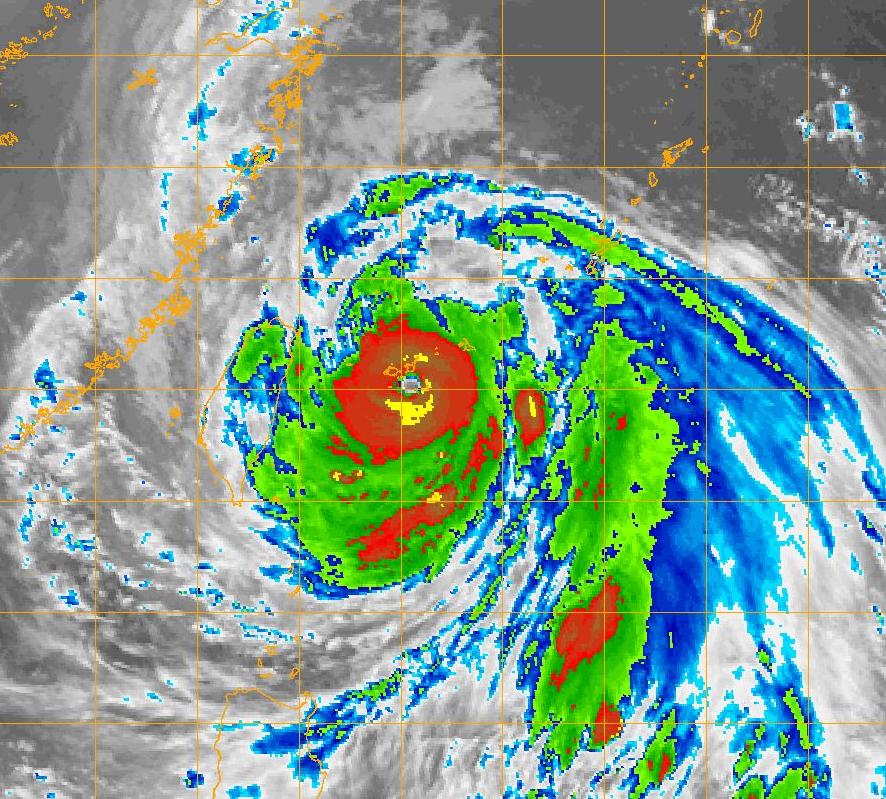 9月17日在八重山群島附近的颱風韋帕的紅外衛星圖像