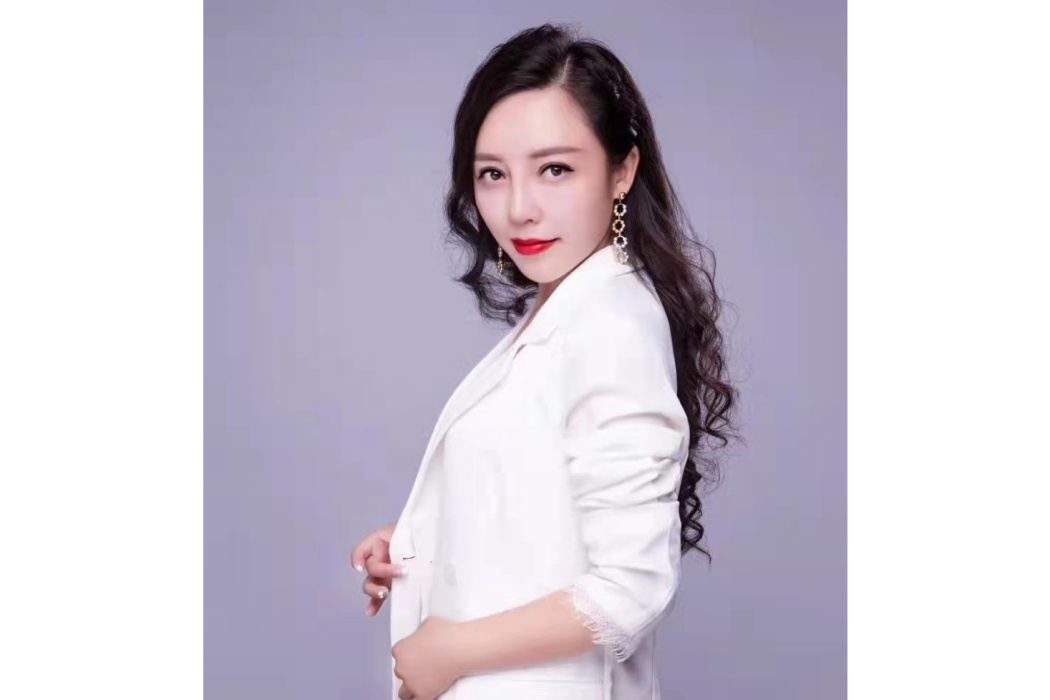 林心(傑心生物科技有限公司董事長兼品牌形象代言人) 林心(傑心生物科技有限公司董事長兼品牌形象代言人)