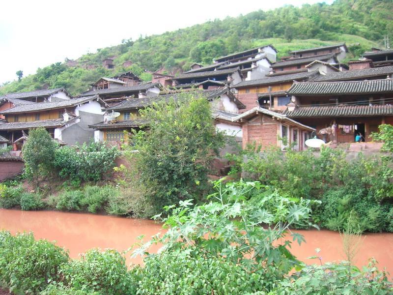 灑拉簸村 灑拉簸村