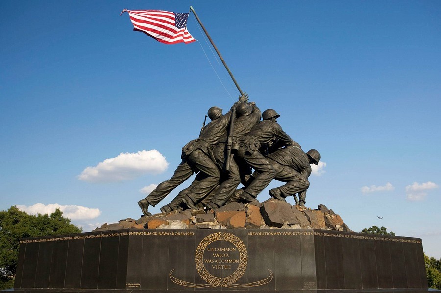 美國海軍陸戰隊紀念碑