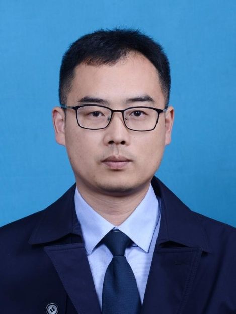 許亮(浙江省開化縣蘇莊鎮人民政府副鎮長) 許亮(浙江省開化縣蘇莊鎮人民政府副鎮長)