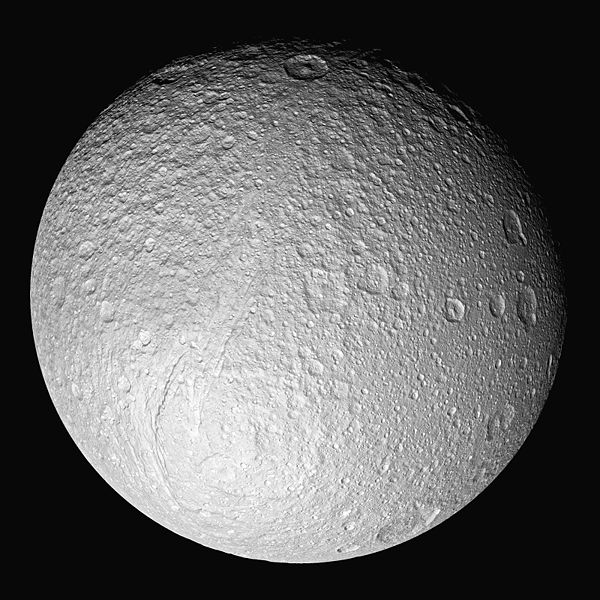 卡西尼號拍攝的土衛三照片