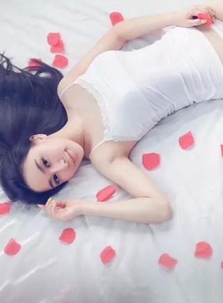 片平娜琦莎 片平娜琦莎