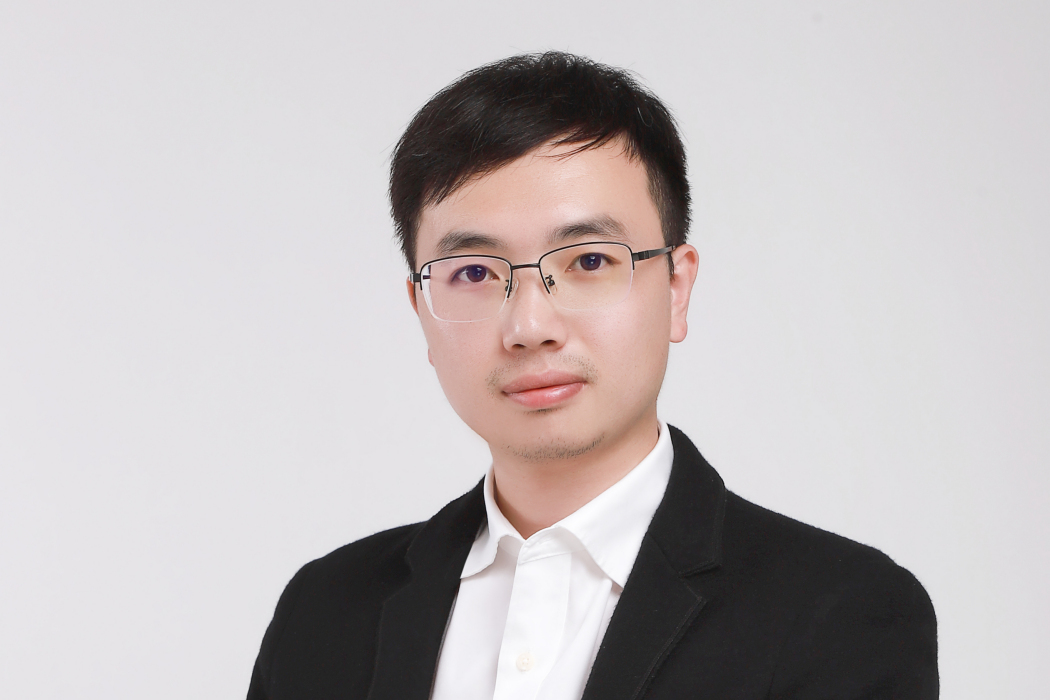 徐彪(江蘇集萃清聯智控科技有限公司董事長、總經理) 徐彪(江蘇集萃清聯智控科技有限公司董事長、總經理)