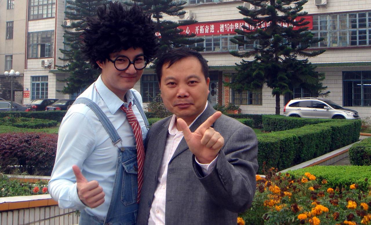莫雄亮與央視著名少兒節目主持人劉洋
