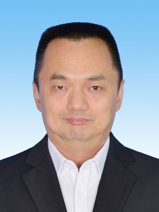 曾軍(佛山市三水區樂平鎮黨委委員、紀委書記、佛高區三水園管理局黨委委員) 曾軍(佛山市三水區樂平鎮黨委委員、紀委書記、佛高區三水園管理局黨委委員)