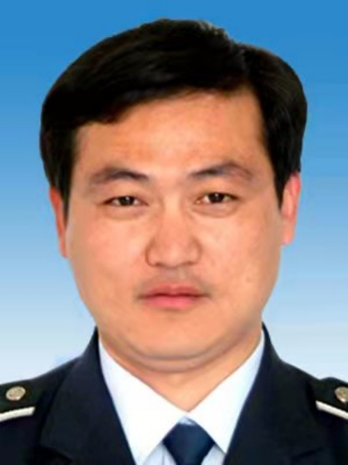 馮樹新(山東省煙臺市萊山區應急管理局黨委成員、副局長) 馮樹新(山東省煙臺市萊山區應急管理局黨委成員、副局長)