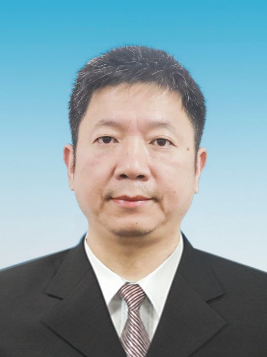 張文凱(江西交通技師學院副院長) 張文凱(江西交通技師學院副院長)
